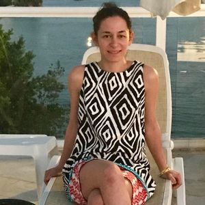 Meet your Posher, Lucy